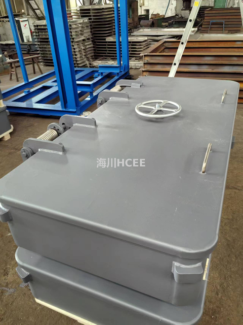 Schnell wirkende, wetterfeste Luke