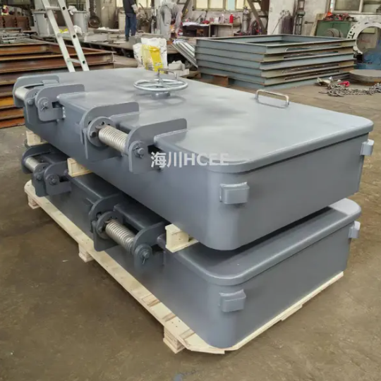 Schnellverschlussluke vs. Multiriegelluke: Welche sollten Sie wählen?